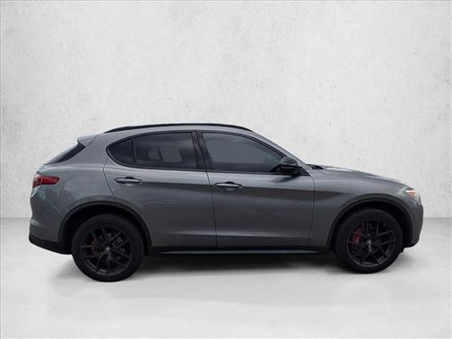 2020 Alfa Romeo Stelvio Base