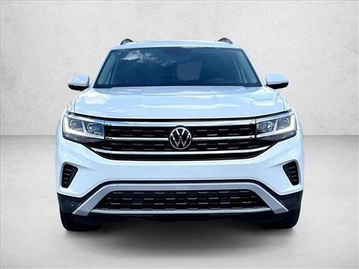 Pure White 2022 Volkswagen Atlas 2.0T SE w/Technology