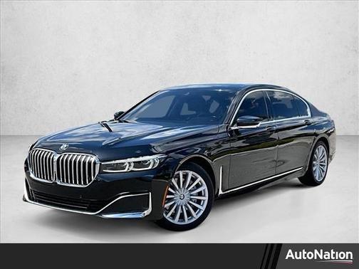 Black Sapphire Metallic 2022 BMW 740 i