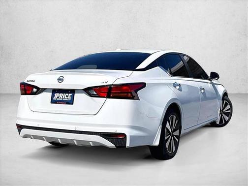 Pearl White Tricoat 2021 Nissan Altima 2.5 SV