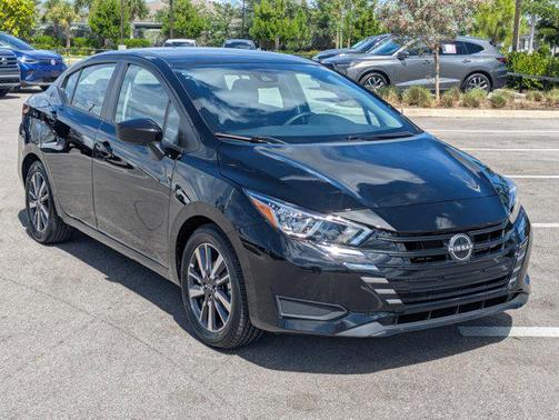 2023 Nissan Versa 1.6 SV