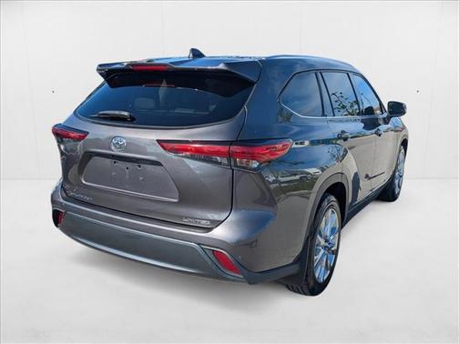 2021 Toyota Highlander Platinum