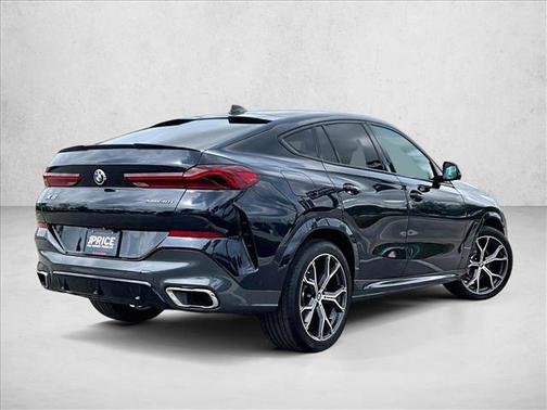 Carbon Black Metallic 2022 BMW X6 xDrive40i