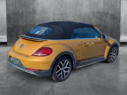 2017 Volkswagen Beetle 1.8T Dune