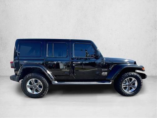 Black Clearcoat 2021 Jeep Wrangler Unlimited Sahara