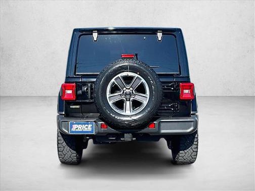 Black Clearcoat 2021 Jeep Wrangler Unlimited Sahara