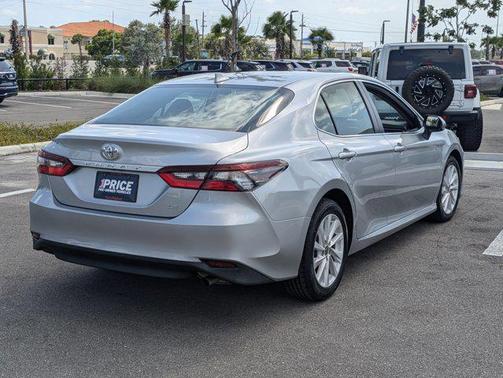 2022 Toyota Camry LE