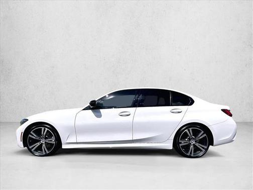 Alpine White 2022 BMW 330 330i