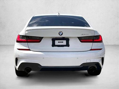 Alpine White 2022 BMW 330 330i
