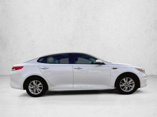 Snow White Pearl 2016 Kia Optima LX