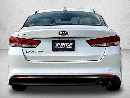 Snow White Pearl 2016 Kia Optima LX