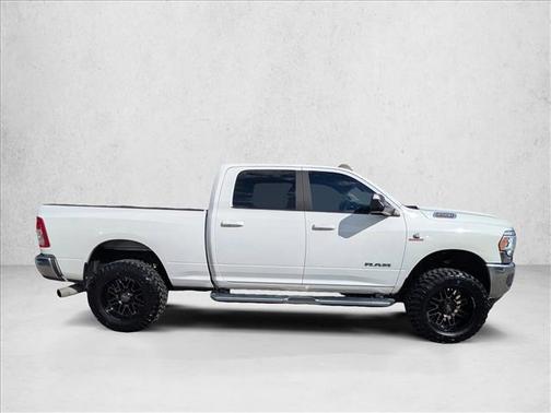 2020 RAM 2500 Big Horn Crew Cab 4X4 6'4' Box