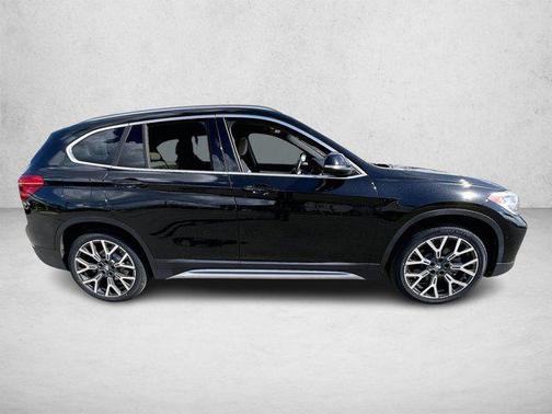 2022 BMW X1 sDrive28i