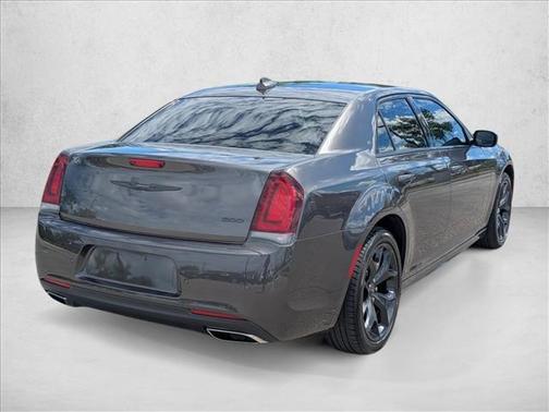 2023 Chrysler 300 Touring
