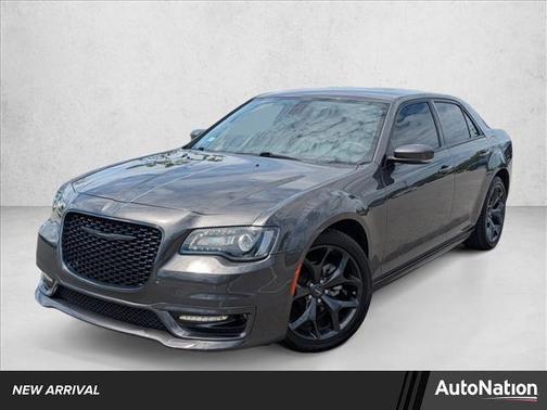 2023 Chrysler 300 Touring