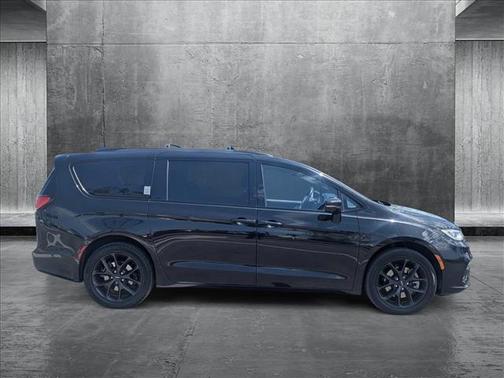 2021 Chrysler Pacifica Limited