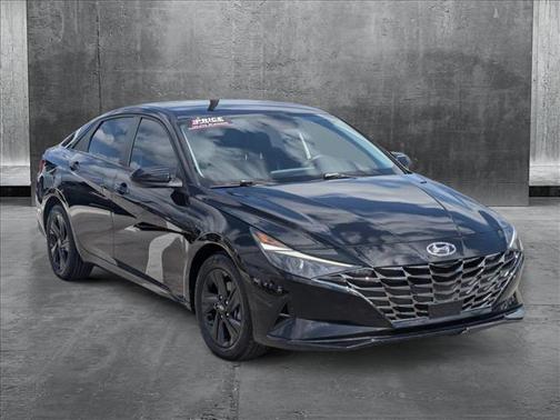 2021 Hyundai ELANTRA SEL