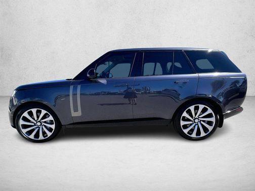 2023 Land Rover Range Rover P530 SE