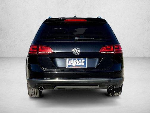 Deep Black Pearl 2017 Volkswagen Golf Alltrack TSI SEL