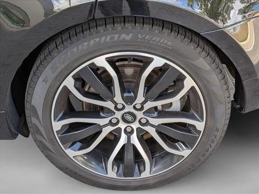 2022 Land Rover Range Rover Sport HSE Silver Edition