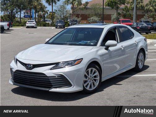 2022 Toyota Camry LE