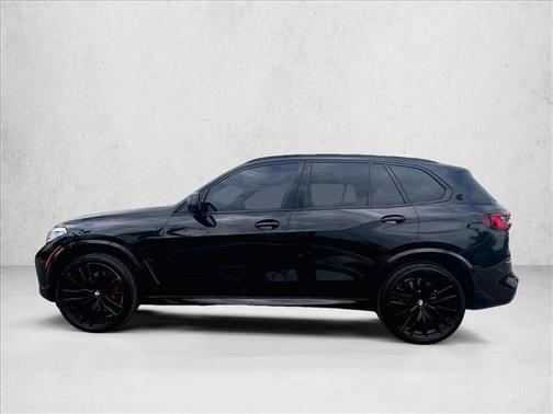 Black Sapphire Metallic 2021 BMW X5 M50i