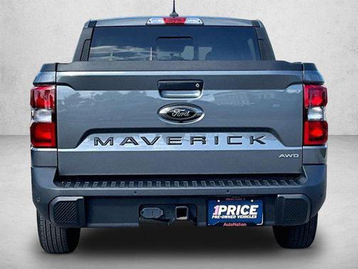 Carbonized Gray Metallic 2024 Ford Maverick Lariat