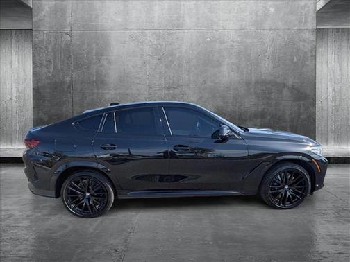 2022 BMW X6 M50i