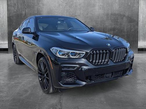 2022 BMW X6 M50i