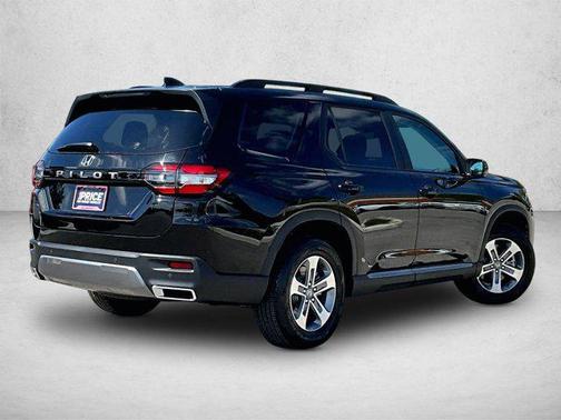 Crystal Black Pearl 2026 Honda Pilot EX-L