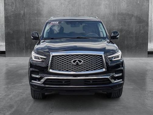 2023 INFINITI QX80 Luxe