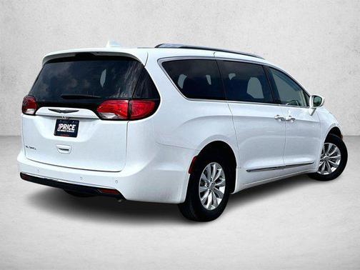 2018 Chrysler Pacifica Touring-L Plus