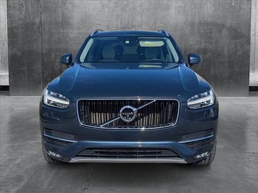 2019 Volvo XC90 T6 Momentum