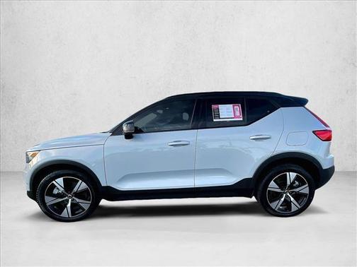 2022 Volvo XC40 Recharge Pure Electric P8 Twin Plus