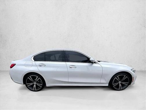 Melbourne Red Meta 2018 BMW 320 i