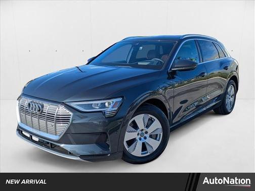 2019 Audi e-tron Premium Plus