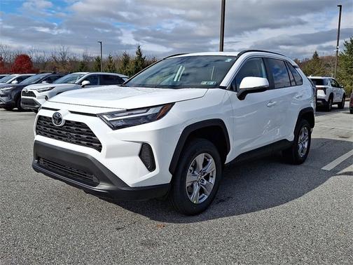 2025 Toyota RAV4 XLE