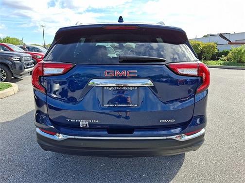 2022 GMC Terrain SLT