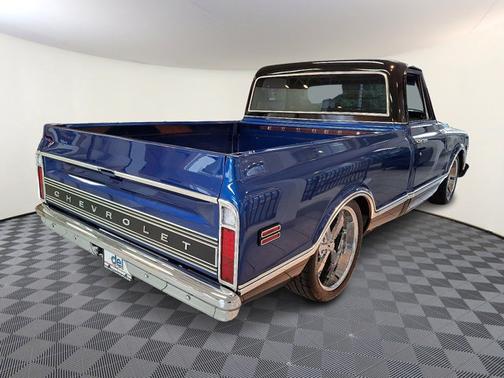 1968 Chevrolet C10/K10 SLAMMED