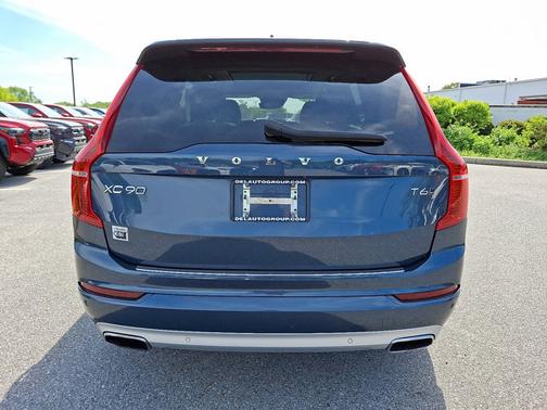 2019 Volvo XC90 T6 Momentum