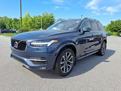 2019 Volvo XC90 T6 Momentum