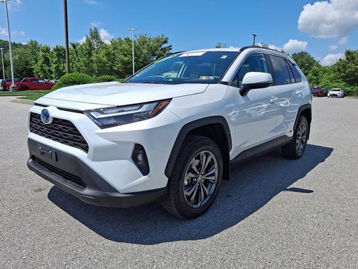 2024 Toyota RAV4 Hybrid XLE Premium