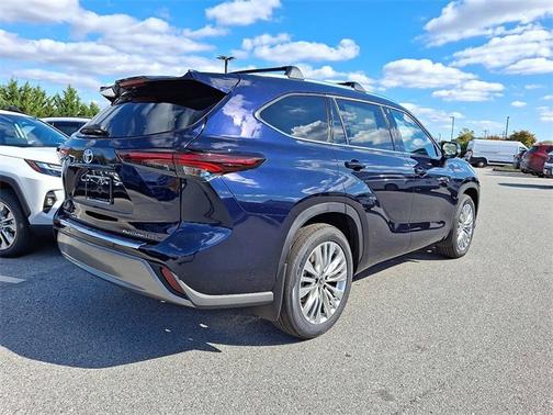2026 Toyota Highlander Platinum