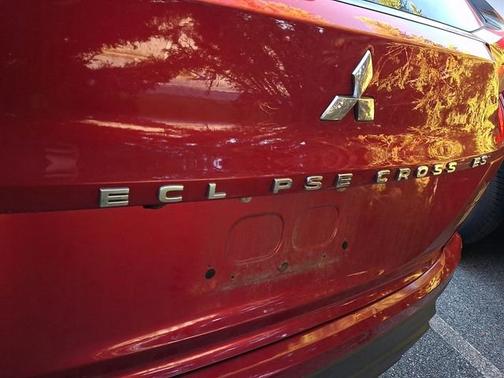 Red Diamond   P62 2022 Mitsubishi Eclipse Cross ES