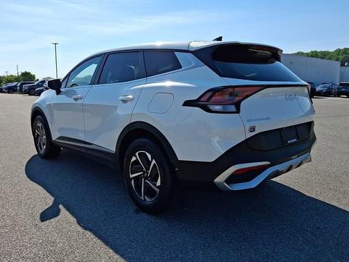 Snow White Pearl 2023 Kia Sportage Hybrid LX