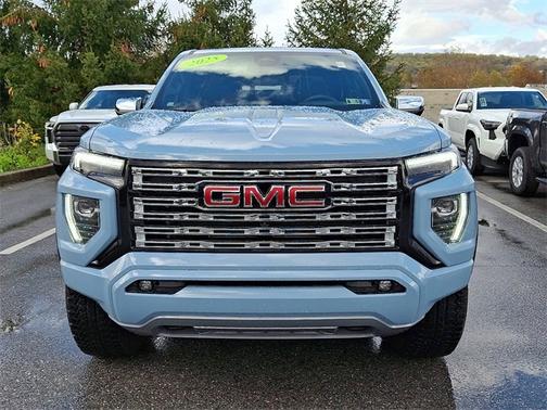 2025 GMC Canyon 4WD Denali