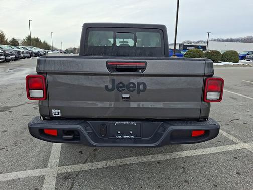 2024 Jeep Gladiator Sport