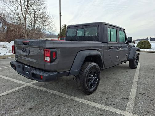 2024 Jeep Gladiator Sport