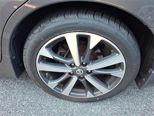 2017 Nissan Altima 2.5 SR