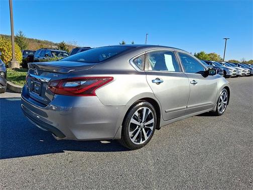 2017 Nissan Altima 2.5 SR
